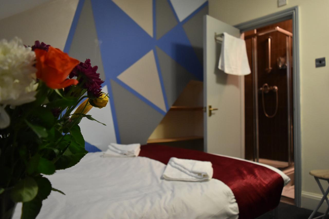 London Olympus Hotel Nirvana Екстер'єр фото